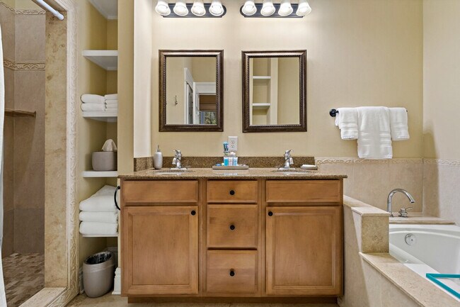 Building Photo - 611 S Orleans Ave