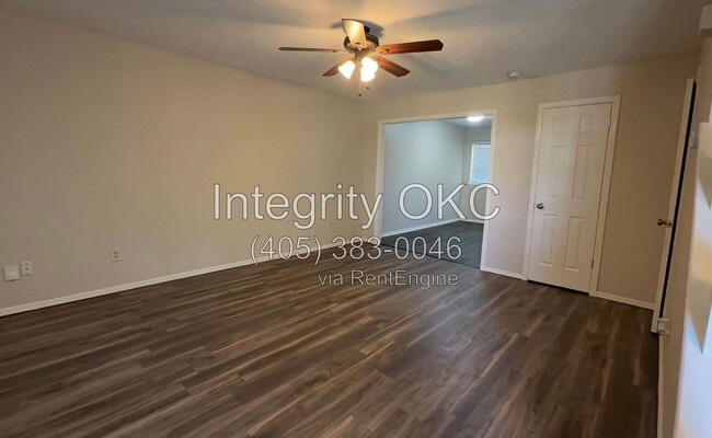 Building Photo - 2614 Elwood Dr