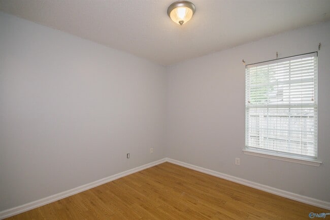 Building Photo - 277 Postwood Ct