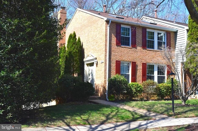Building Photo - 1549 Autumn Ridge Cir