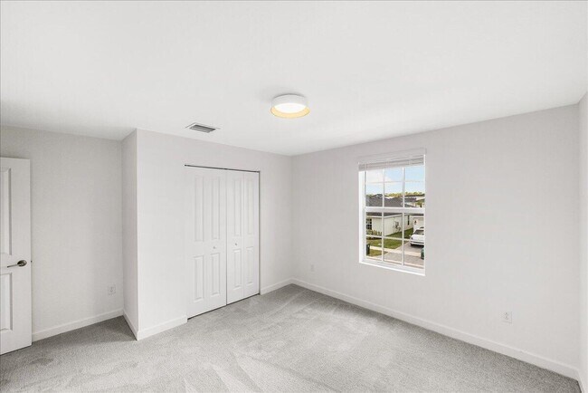 Building Photo - 6338 Windwood Wy