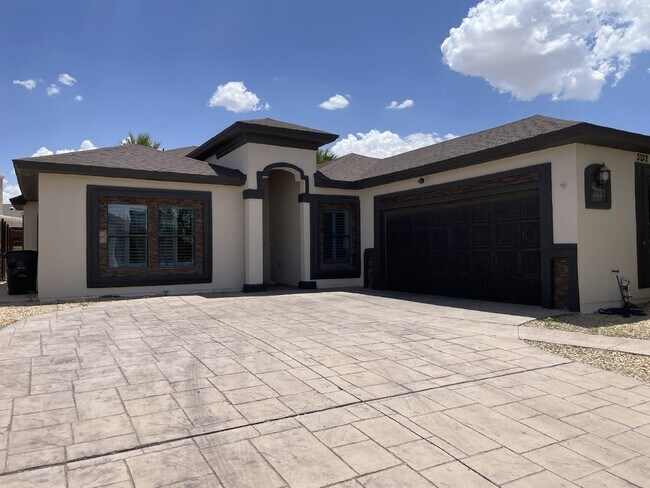 Building Photo - 3132 Tunnel Point Way