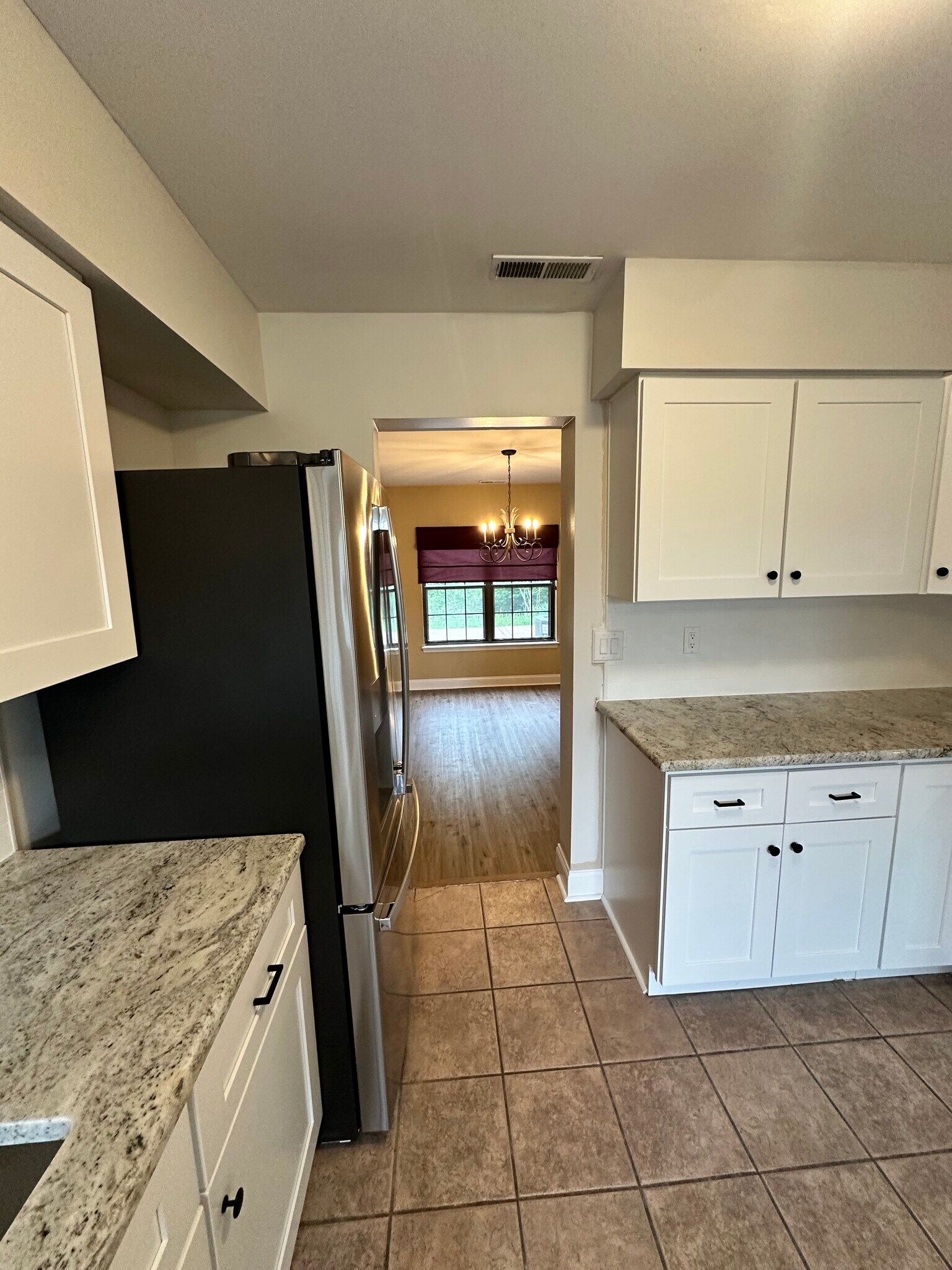 Building Photo - 32 E Oleander Dr