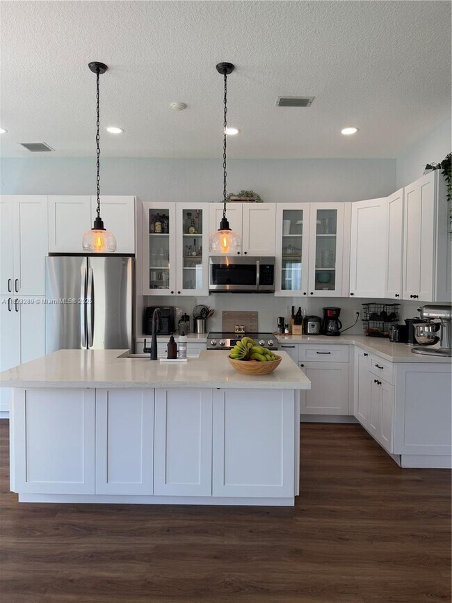 Building Photo - 4422 Foxtail Ln