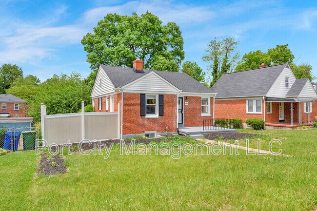 Building Photo - 4902 Gilray Dr
