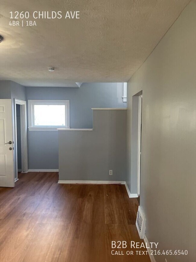 Building Photo - 1260 Childs Ave