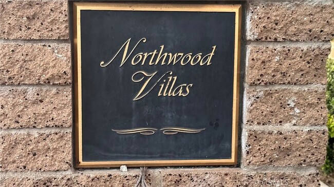 Building Photo - 449 Ridgeway