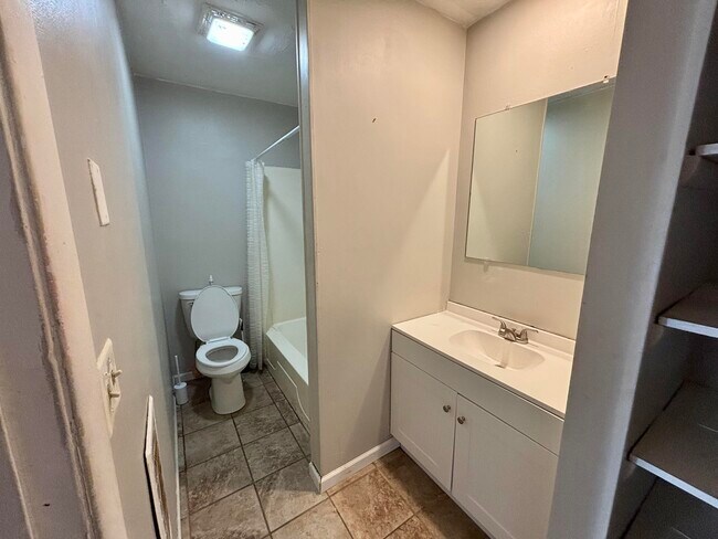Building Photo - 1155 KY-3057