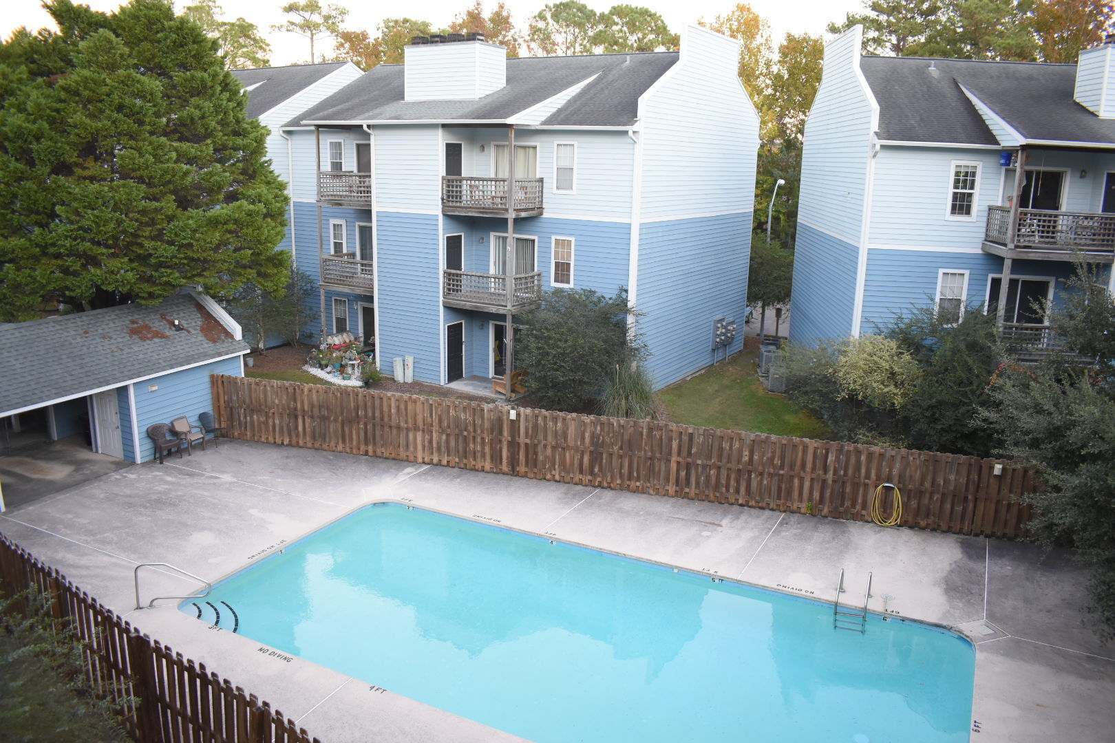 Building Photo - 4210 Wilshire Blvd