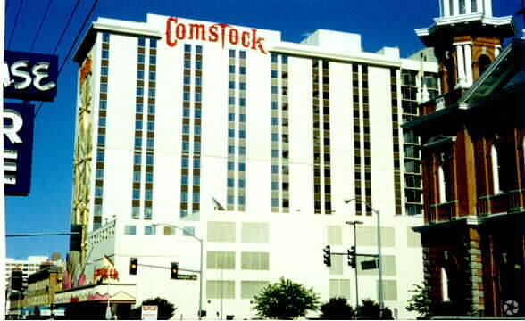 Building Photo - Residences at Riverwalk Towers