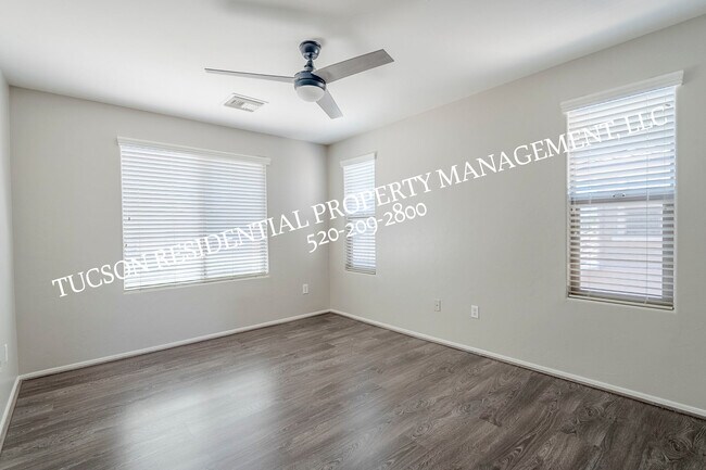 Building Photo - 10534 E Native Rose Trail