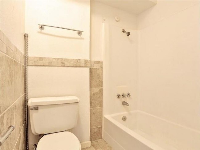 Building Photo - 1 bedroom in Austin TX 78705
