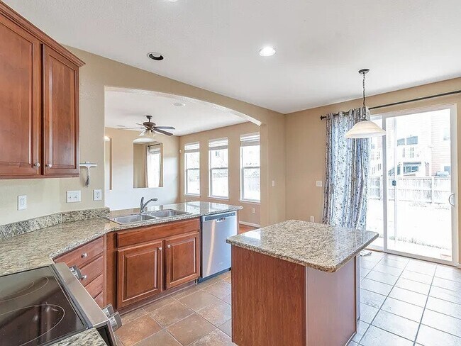 Building Photo - 5255 Clovervale Cir