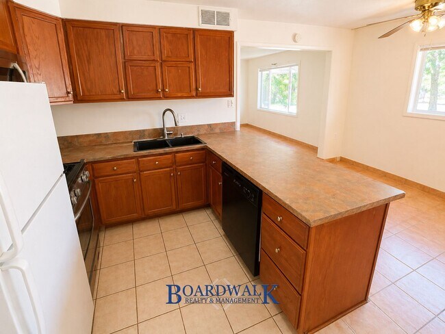 Building Photo - 4681 W 5015 S