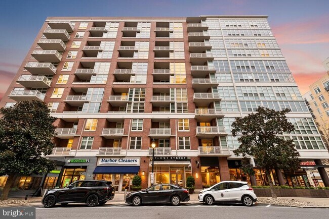 Building Photo - 157 Fleet St