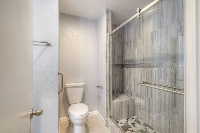 Building Photo - Tamarack Coastal Retreat! 1/2 Duplex with ...