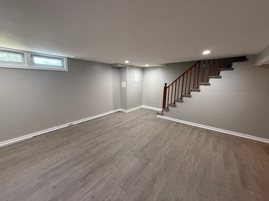 Building Photo - 1330 Woodbourne Ave