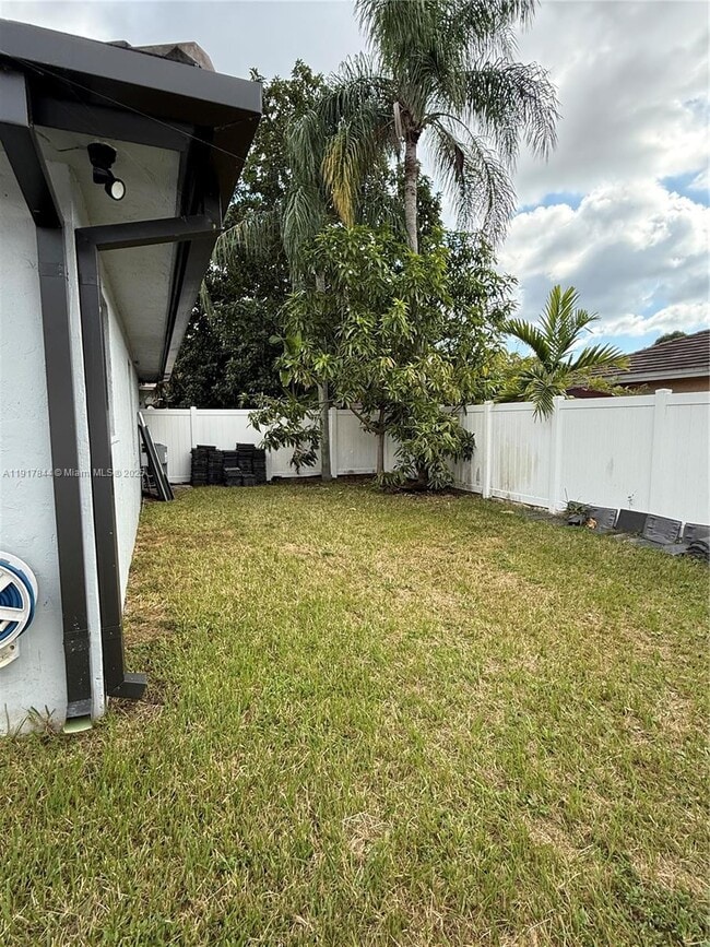 Building Photo - 14480 SW 112th St