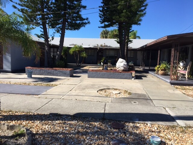 Building Photo - 601 Corey Ave