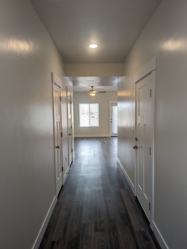 Building Photo - 134 W 425 N