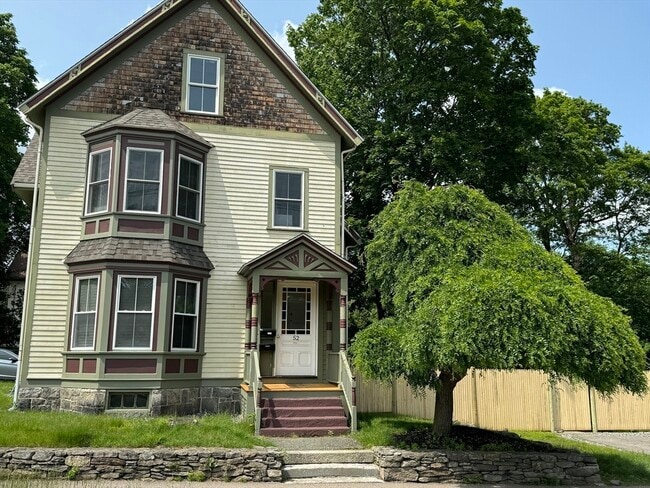 Primary Photo - 52 North Ave
