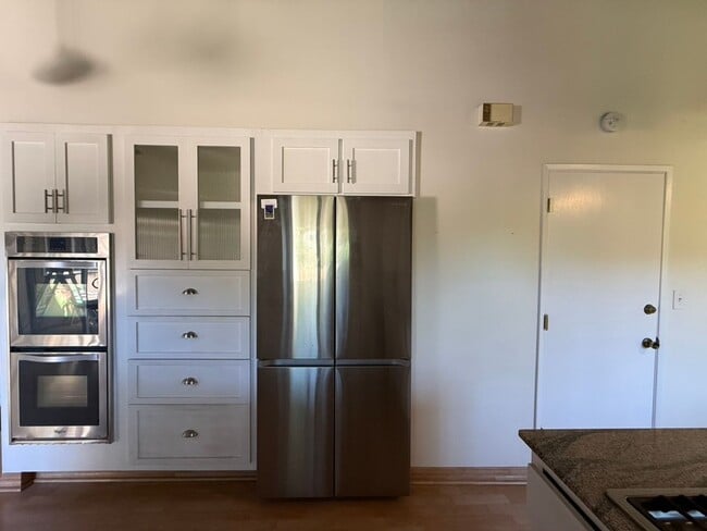 Building Photo - 9235 Creemore Dr