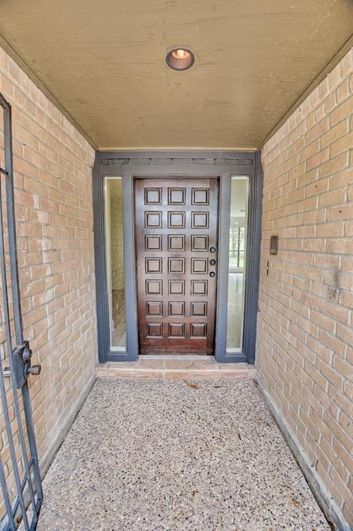 Building Photo - 15626 Whitewater Ln