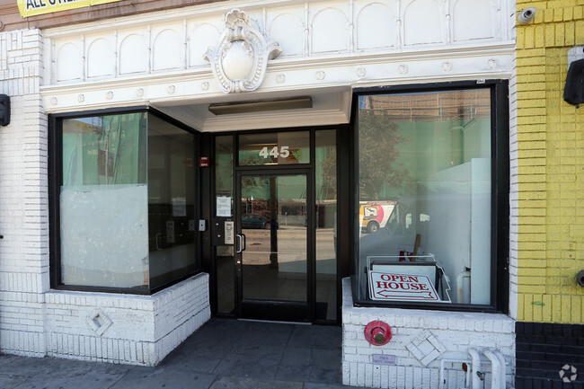 Building Photo - The Western Building