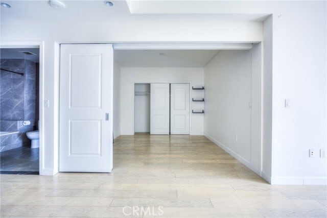 Building Photo - 400 S Broadway