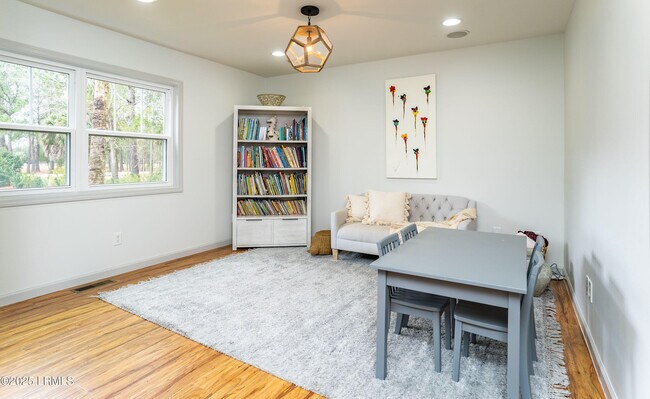 Building Photo - 55 Coosaw River Dr