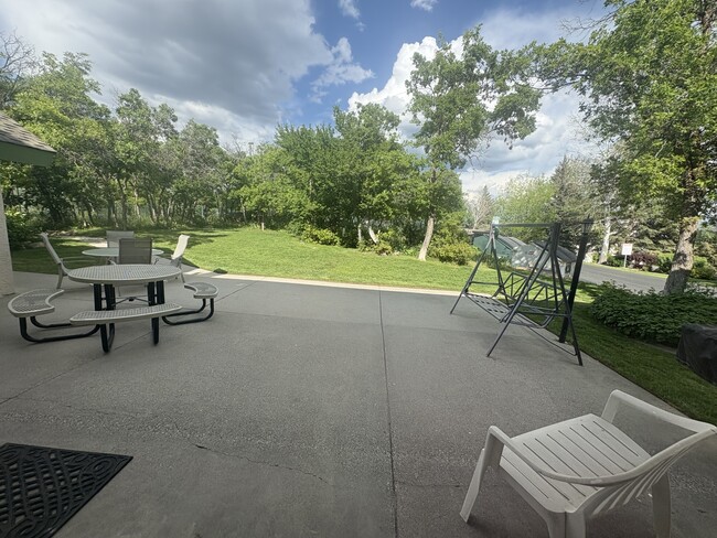 Building Photo - 983 Grindelwald Ln