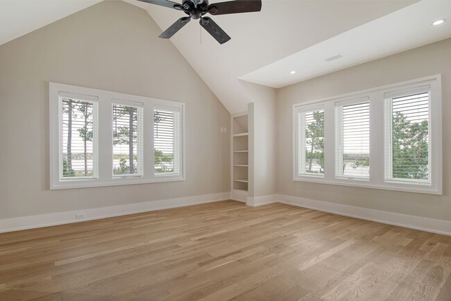 Building Photo - 4 Bedroom 4.5 Bath Home in Dunes West - Mt...