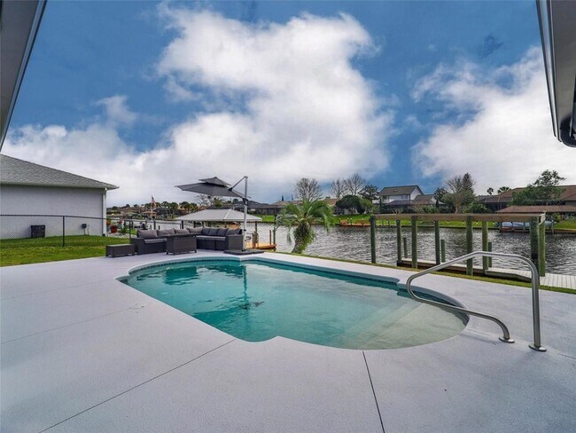 Building Photo - 2 Cedar Ct