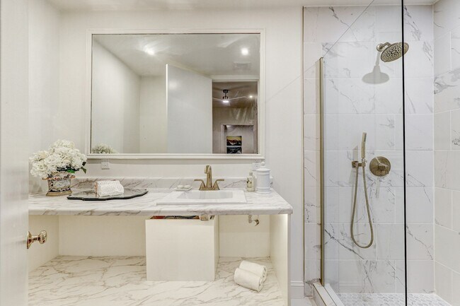Building Photo - 25 Highfield Ct