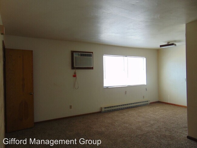 Building Photo - 4907 E Princess Anne Rd