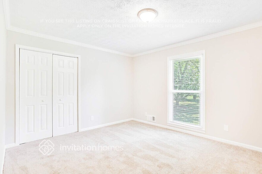 Building Photo - 90 Cook Ln