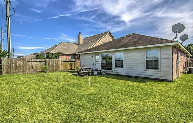 Building Photo - 171 Horn Ct