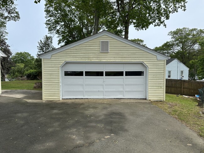 Building Photo - 6 Tarinelli Cir