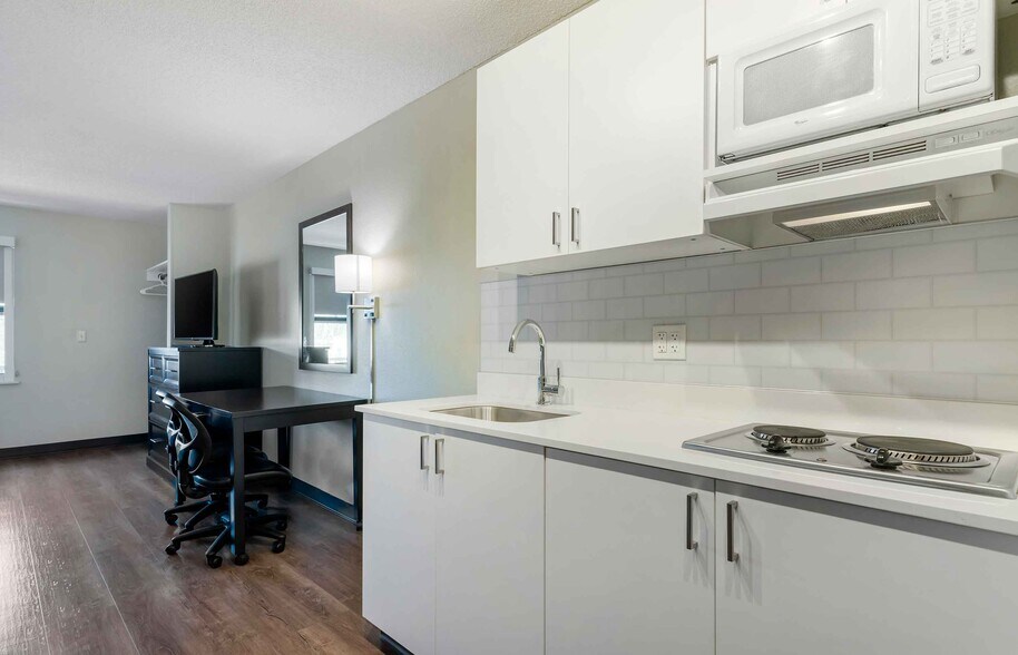 Building Photo - Furnished Studio-San Ramon - Bishop Ranch - East