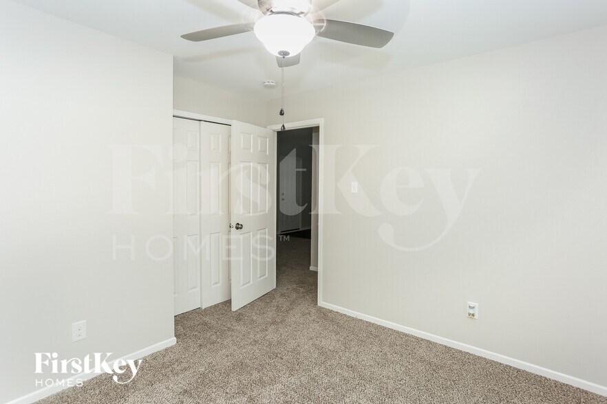 Building Photo - 657 Bright Orchid Ave