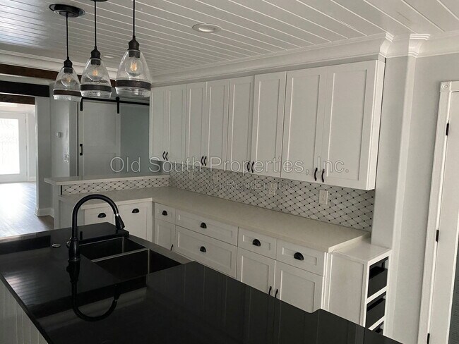 Building Photo - 117 Bayliss Ct
