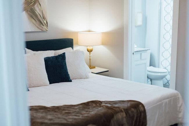 Building Photo - 117 Spring St