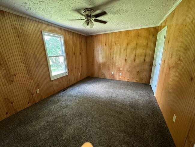 Building Photo - 4 BD, 2 BA Cozy Home in Martin, TN!