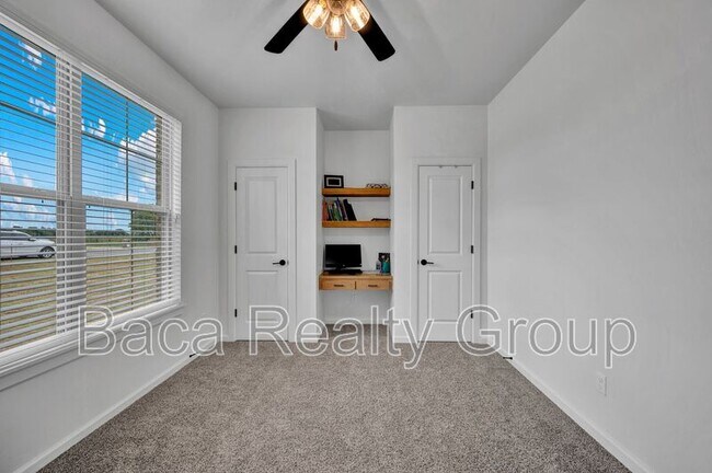 Building Photo - 24956 Norte Rd