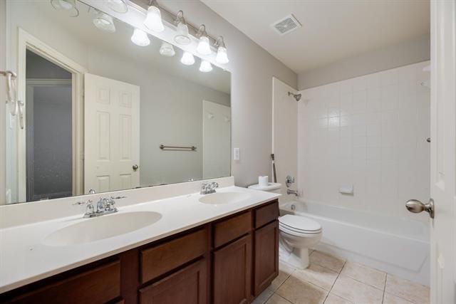 Building Photo - 2517 Indian Hills Dr