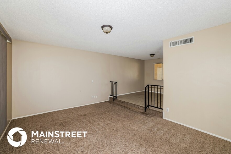 Building Photo - 5732 N 41st Ave