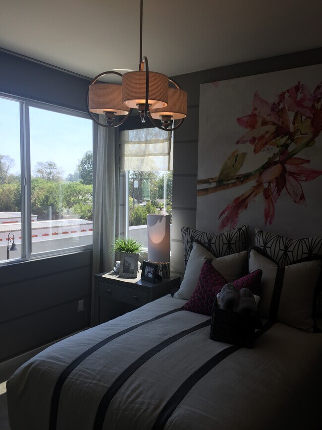 Building Photo - 826 Brickyard Ln