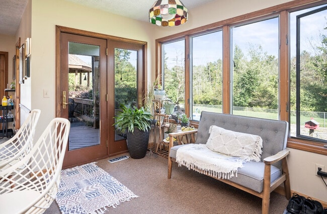 Building Photo - 9740 Purcell Hill Rd