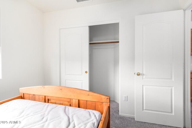 Building Photo - 100 N Bradley Dr