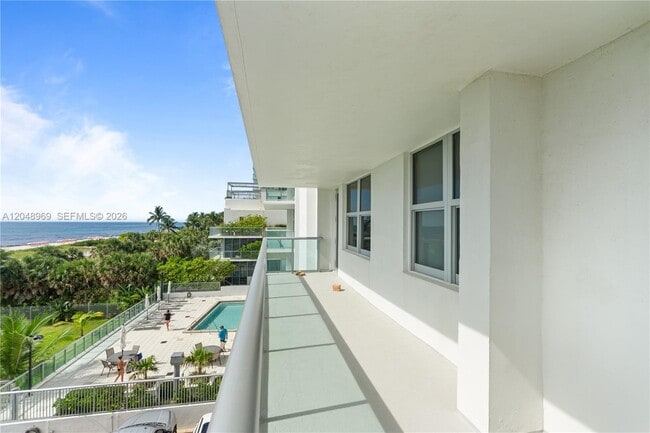 Building Photo - 9511 Collins Ave
